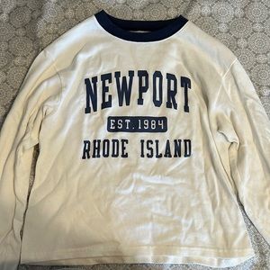Brandy Melville Newport RI long sleeve
